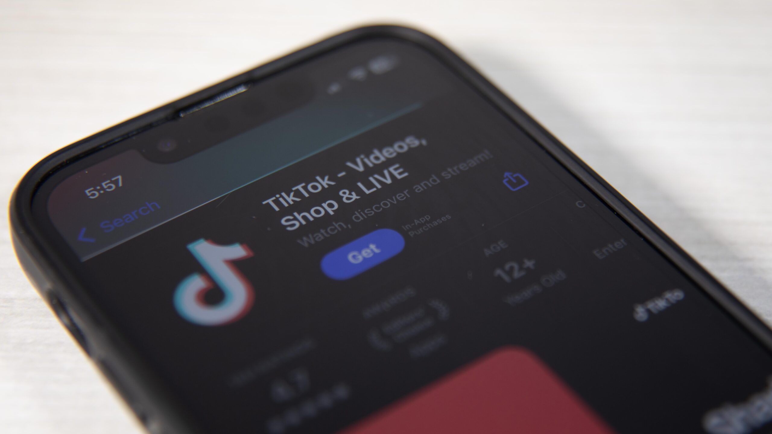 Why Instagram & TikTok Keep Making New Cannabis Strains Go Viral